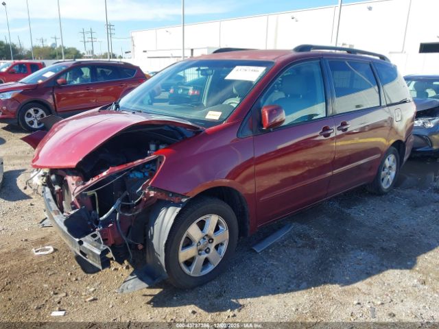 Toyota Sienna Xle Image 16