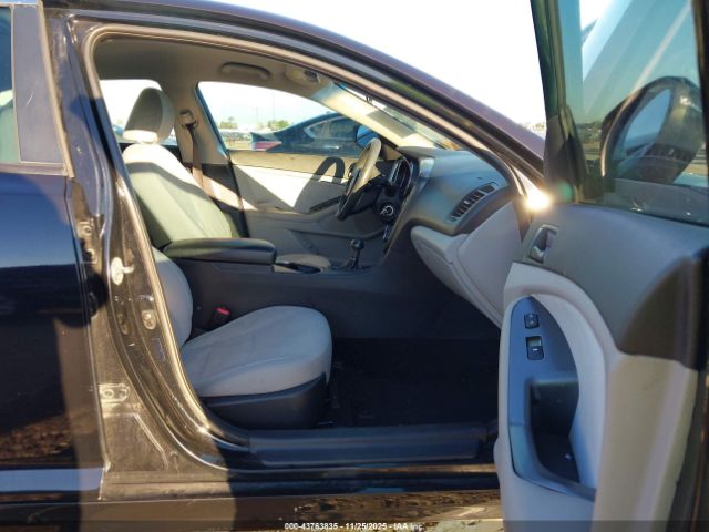 Kia Optima Lx Image 5