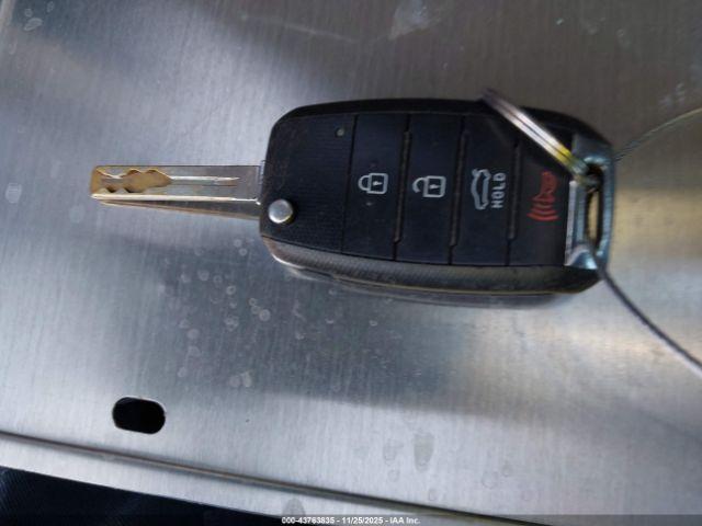 Kia Optima Lx Image 2