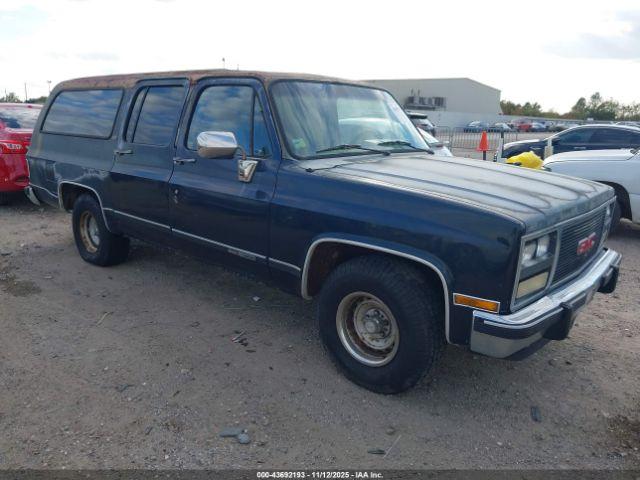  Salvage GMC Suburban