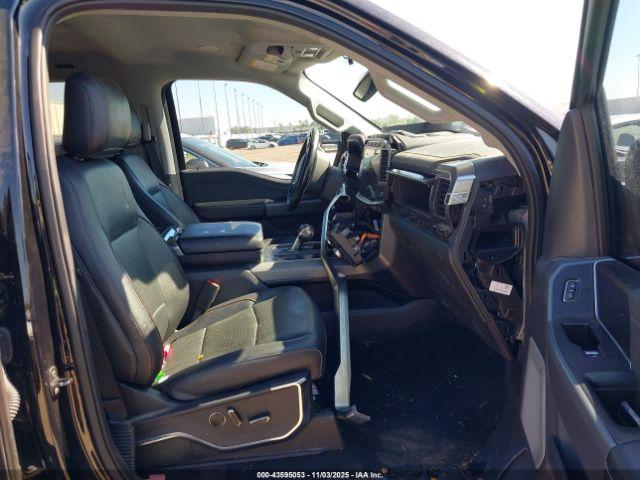 Ford F-150 Lariat Image 5