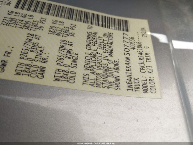 Nissan Titan S Image 7