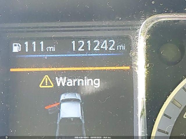 Nissan Titan S Image 16