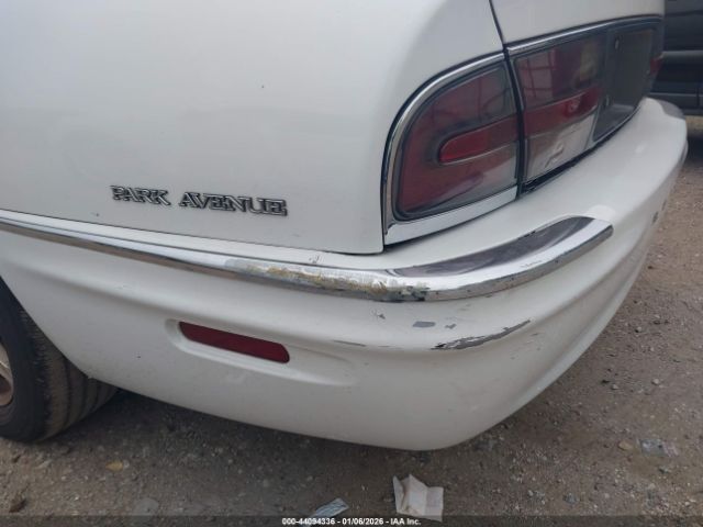 Buick Park Avenue Image 12