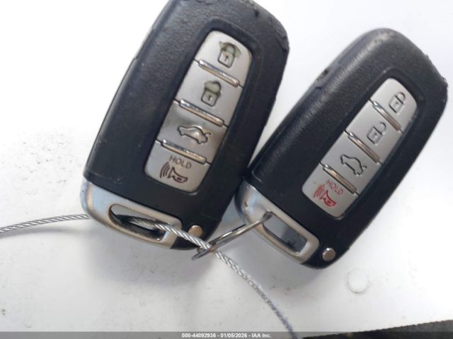 Hyundai Genesis 4.6 Image 9