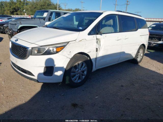 Kia Sedona Lx Image 5