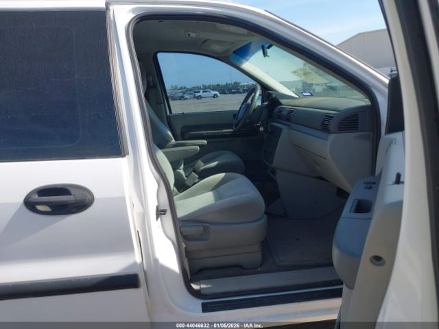 Ford Freestar S Image 5