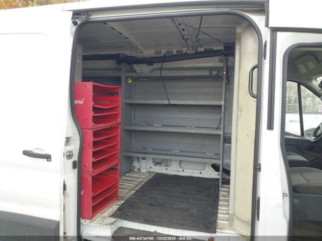 Ford Transit Image 9
