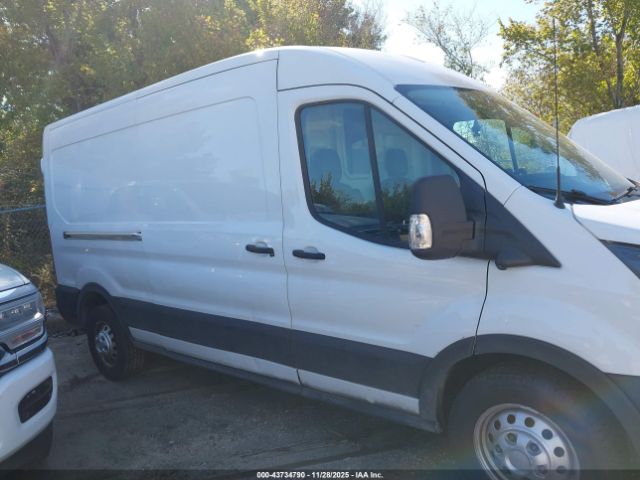 Ford Transit Image 13