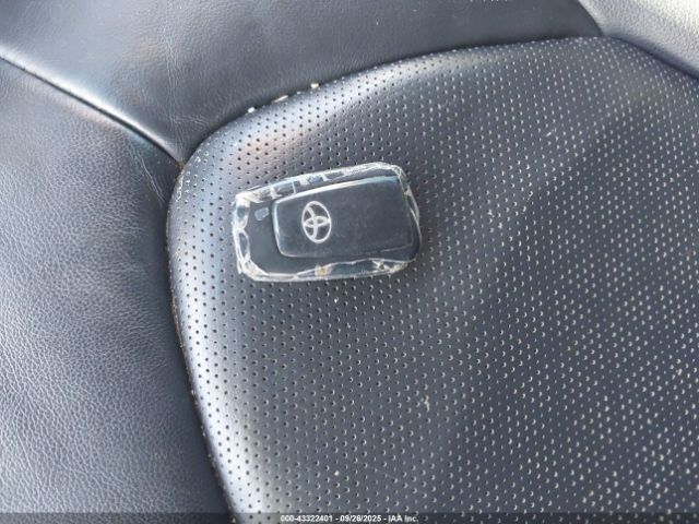 Toyota Camry Xse V6 Image 8