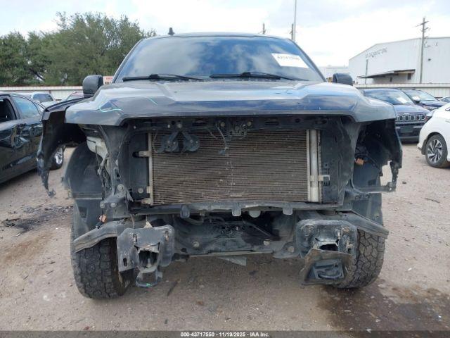 Ford F-150 Lariat Image 11