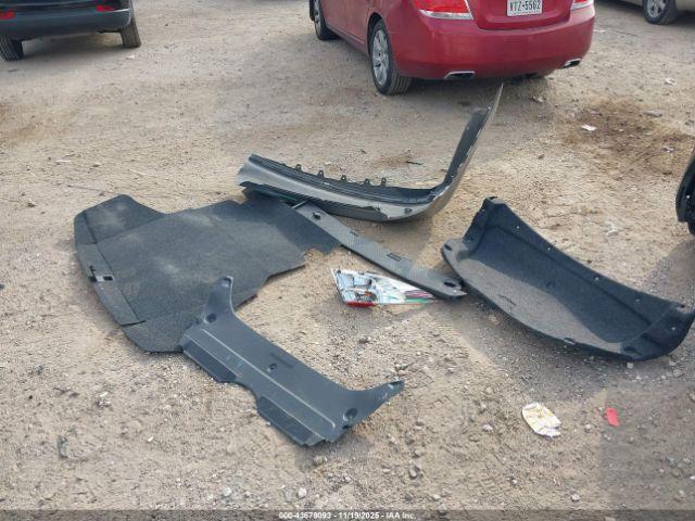 Toyota Camry Le Image 10