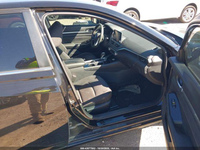 Nissan Altima Sv Fwd Image 11