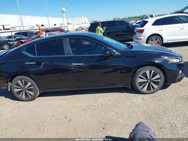 Nissan Altima Sv Fwd Image 14