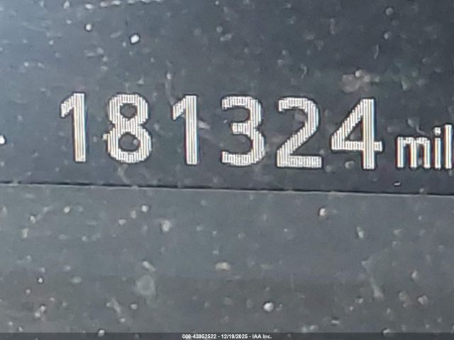 Toyota Tundra Sr5 5.7l V8 Image 9