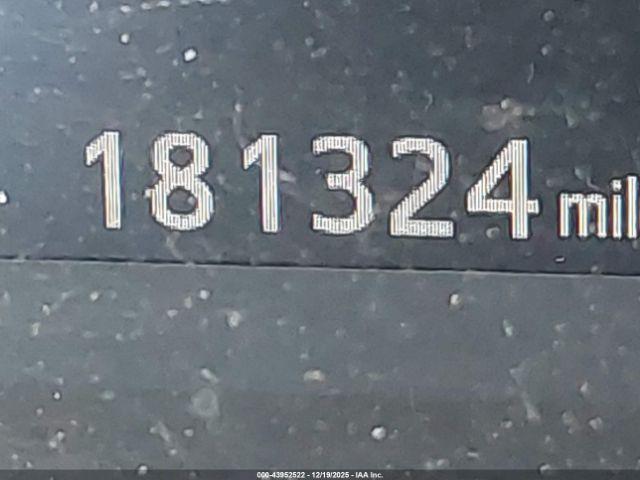 Toyota Tundra Sr5 5.7l V8 Image 9