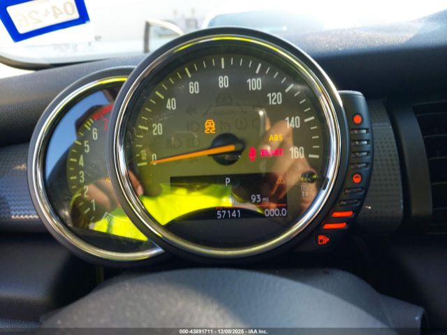 MINI Hardtop Cooper Image 4