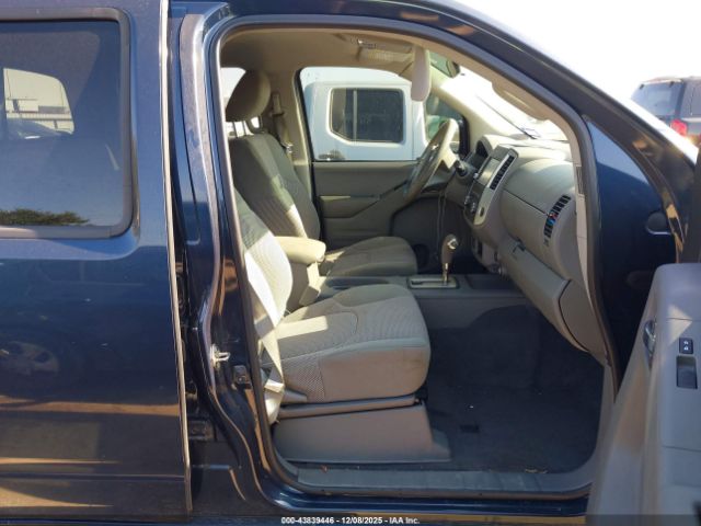 Nissan Frontier Sv Image 9