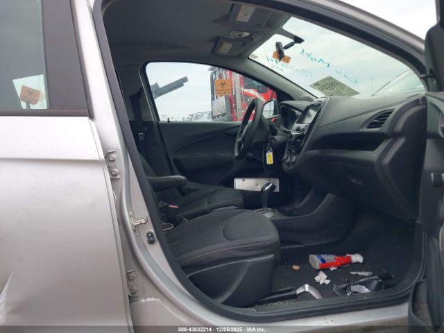 Chevrolet Spark Ls Cvt Image 6