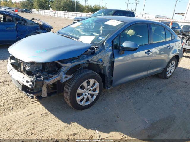 Toyota Corolla Le Image 4