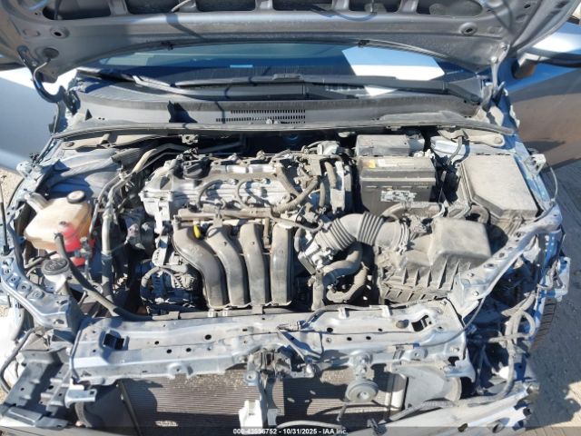 Toyota Corolla Le Image 16