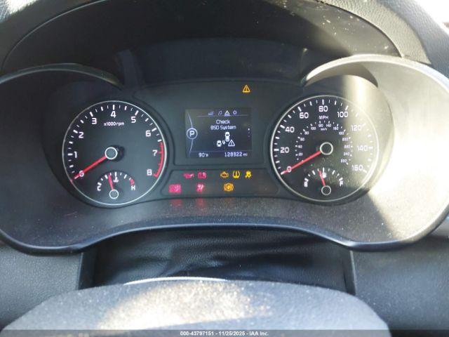 Kia Optima Lx Image 4