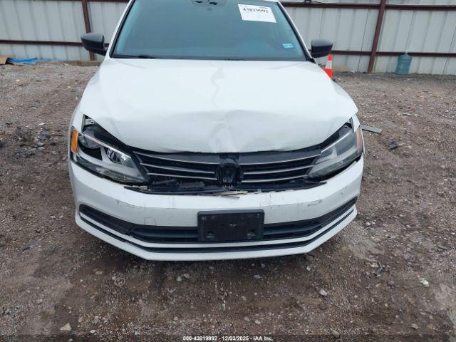 Volkswagen Jetta 2.0l Tdi S Image 2