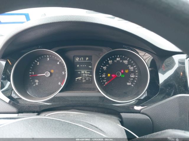 Volkswagen Jetta 2.0l Tdi S Image 11