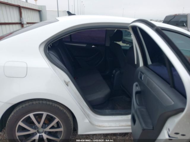 Volkswagen Jetta 2.0l Tdi S Image 6
