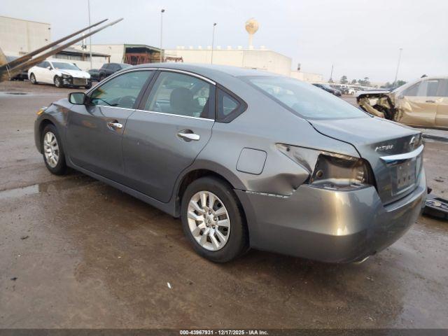 Nissan Altima 2.5 S Image 6