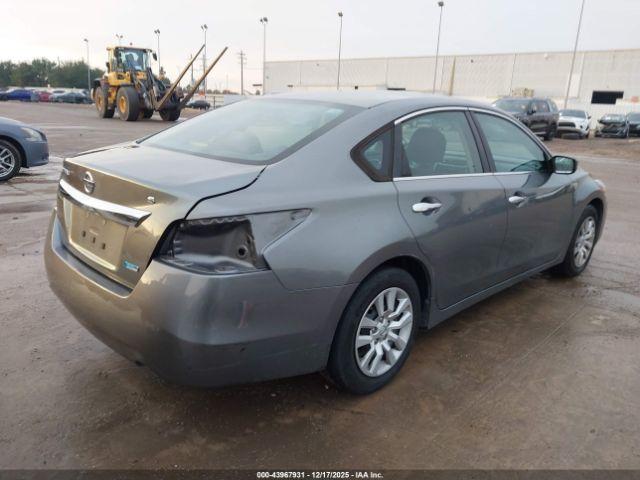 Nissan Altima 2.5 S Image 4