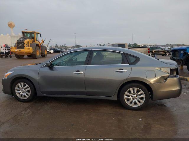 Nissan Altima 2.5 S Image 12