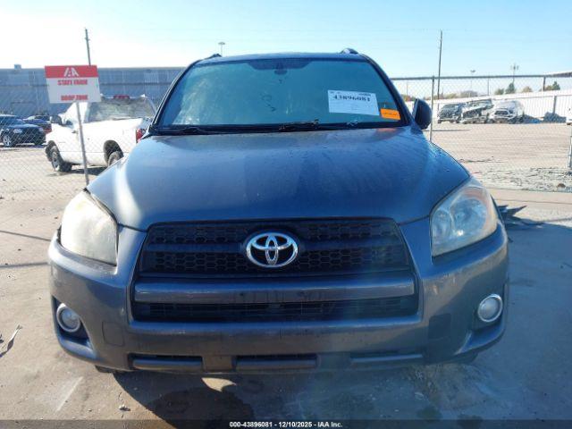 Toyota RAV4 Sport Image 10