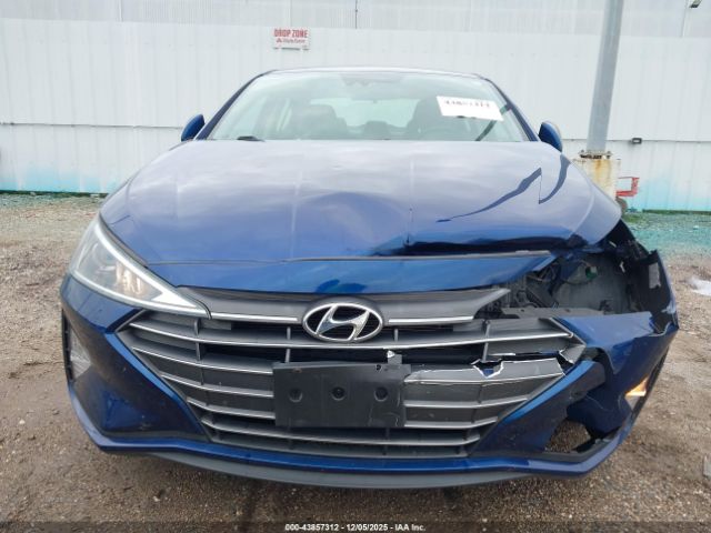 Hyundai ELANTRA Sel Image 3