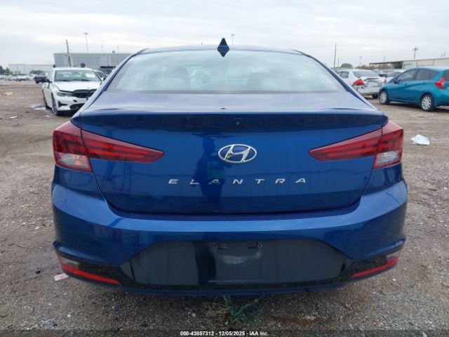Hyundai ELANTRA Sel Image 16