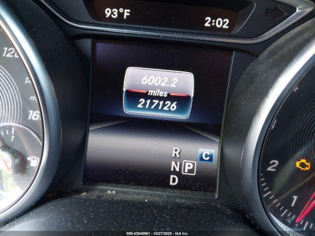 Mercedes-Benz GLA Image 6