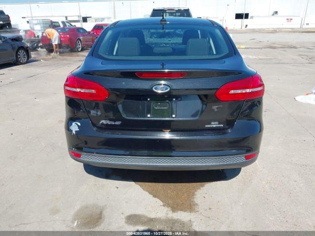 Ford Focus Se Image 18