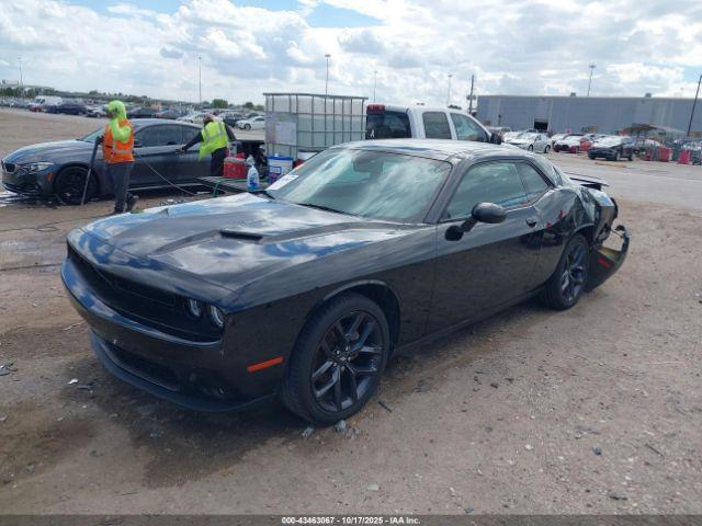 Dodge Challenger Sxt Image 3