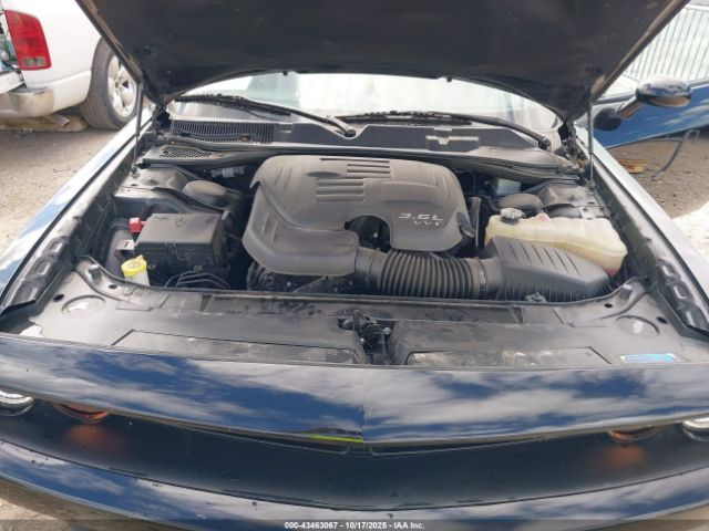 Dodge Challenger Sxt Image 9