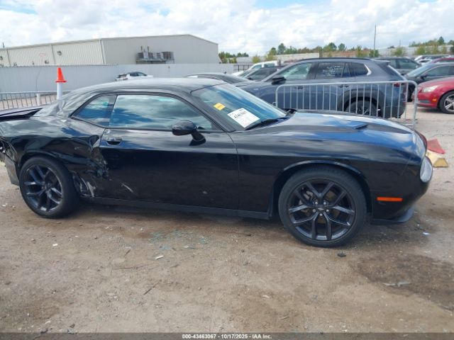 Dodge Challenger Sxt Image 13