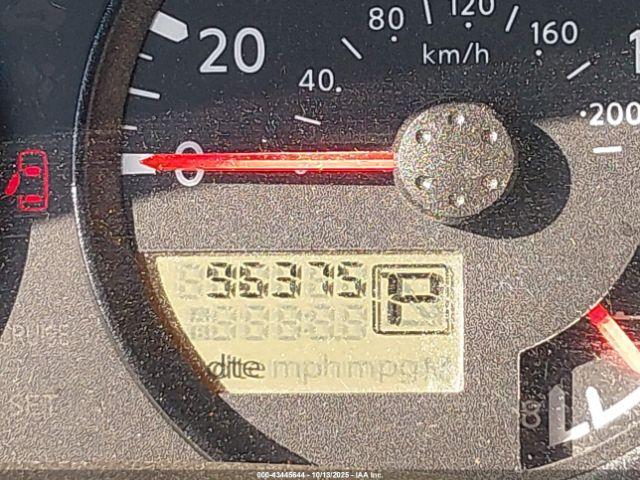 Nissan Xterra Se Image 16