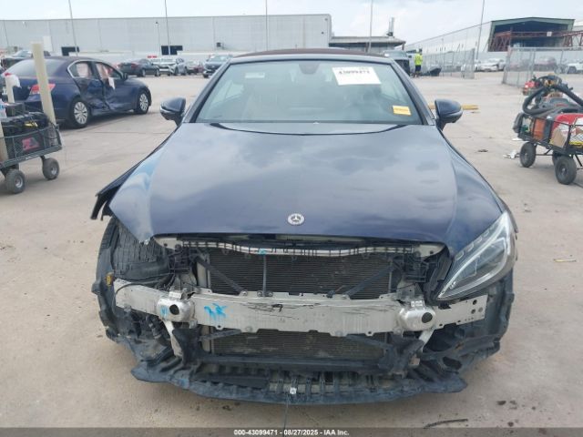 Mercedes-Benz C-Class Image 11