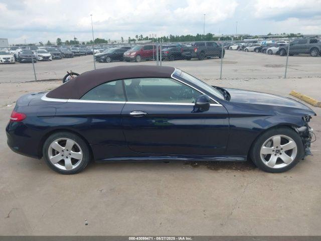 Mercedes-Benz C-Class Image 9