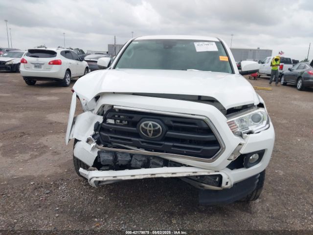 Toyota Tacoma Sr5 V6 Image 4