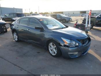  Salvage Nissan Altima