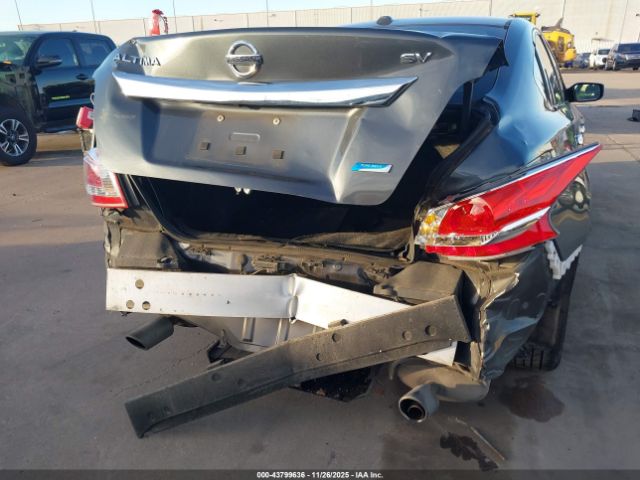 Nissan Altima 2.5 Sv Image 12