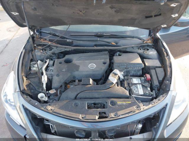 Nissan Altima 2.5 Sv Image 14