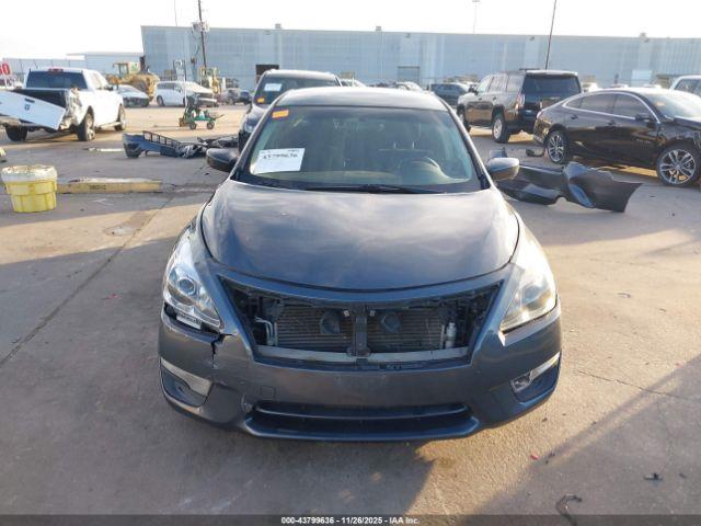 Nissan Altima 2.5 Sv Image 16