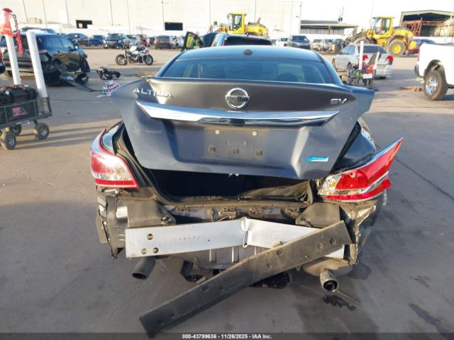 Nissan Altima 2.5 Sv Image 4