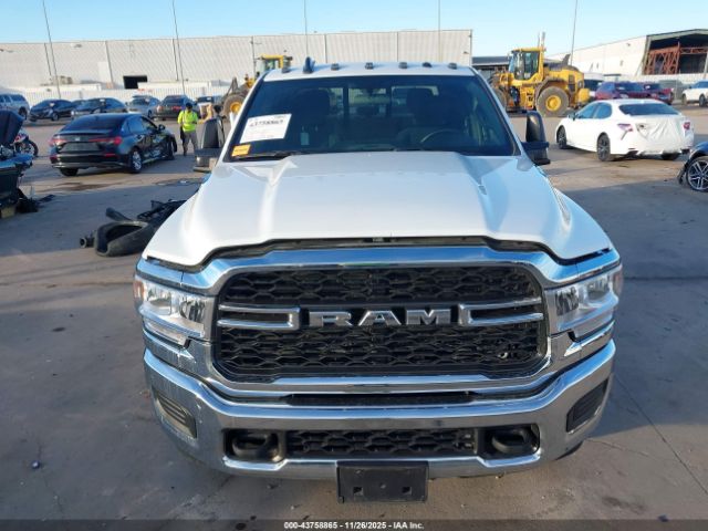 Ram 2500 Tradesman  4x4 6'4 Box Image 10